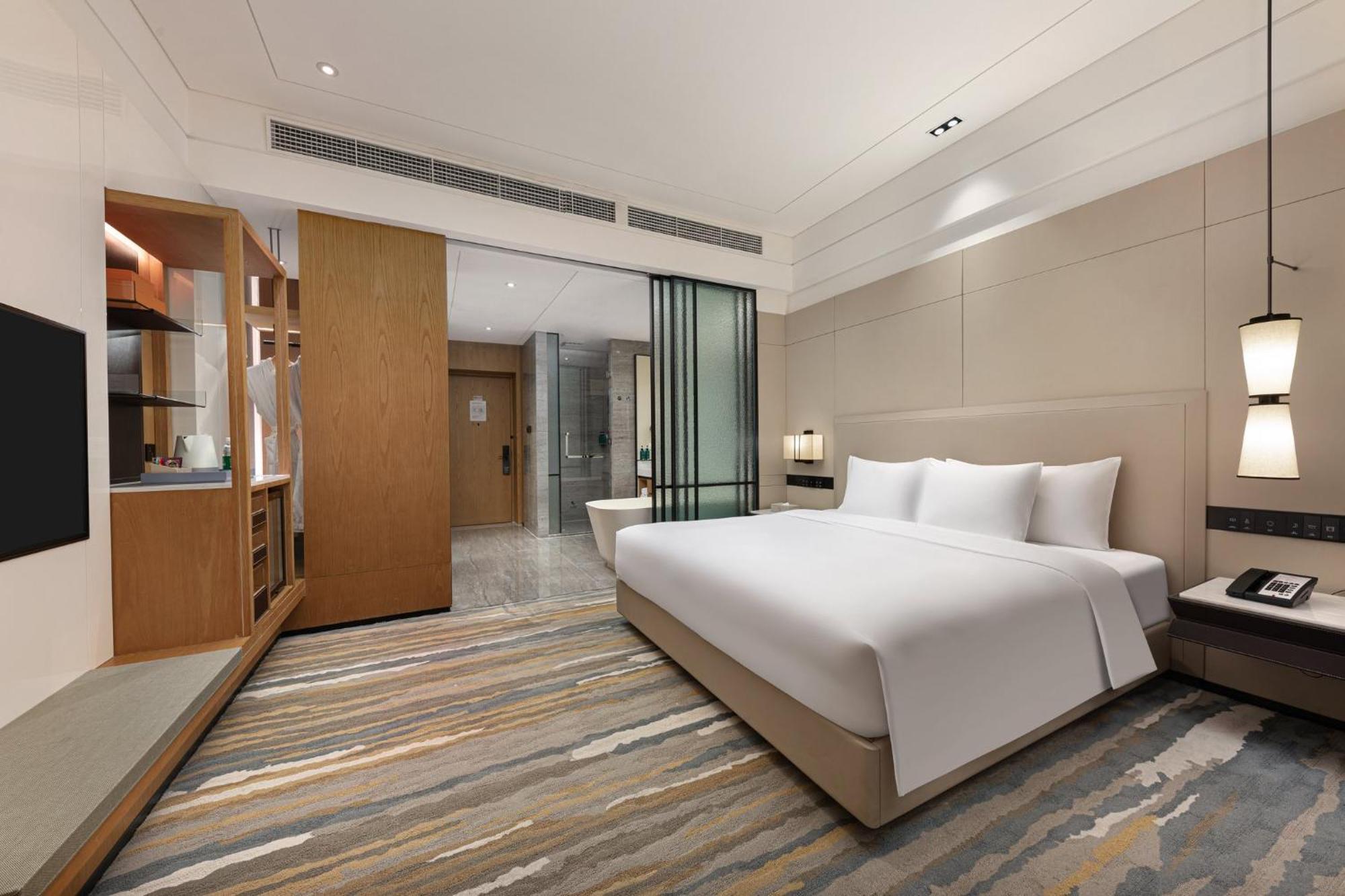 Crowne Plaza Shenzhen Nanshan By Ihg Exterior photo